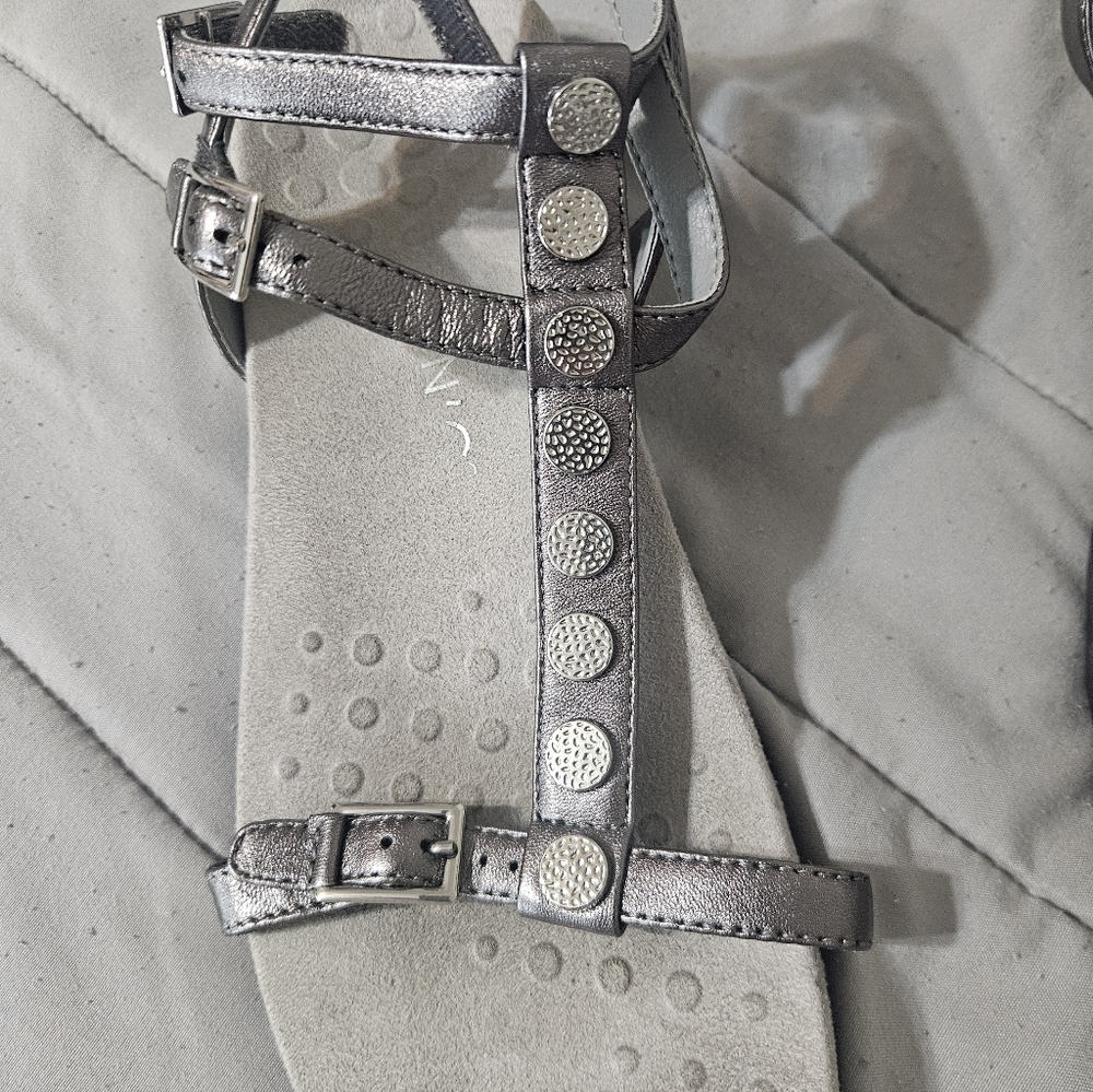 Vionic Sandals - Picture 8 of 14